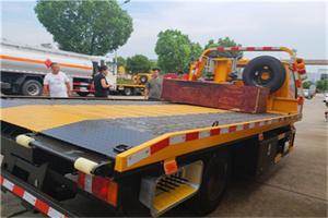 浔阳区附近拖车电话号码服务