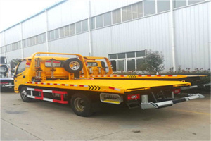 浔阳区附近拖车救援搭电