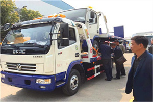 浔阳区汽车道路救援拖车价格